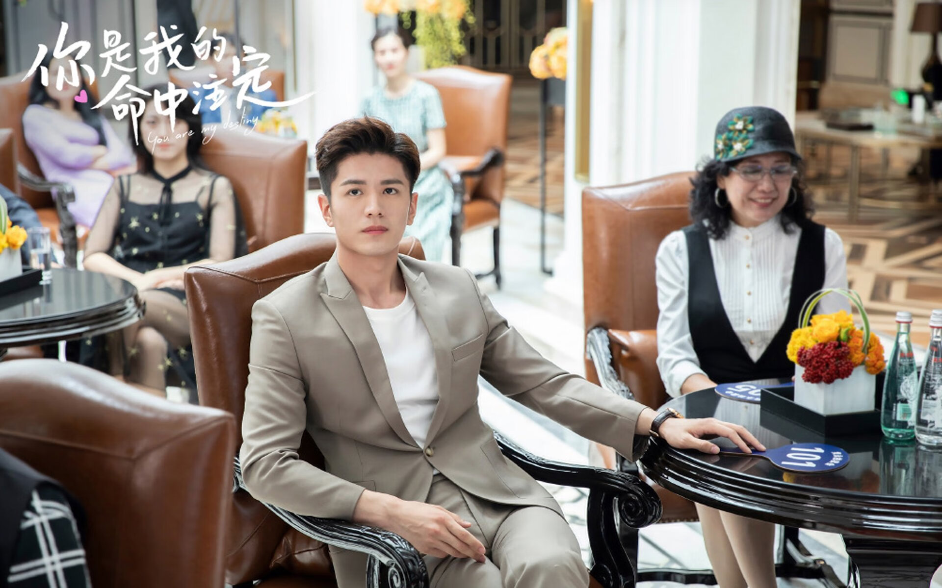 爱游戏体育平台-热火与电竞战队联手推出联名服饰，热火队伍