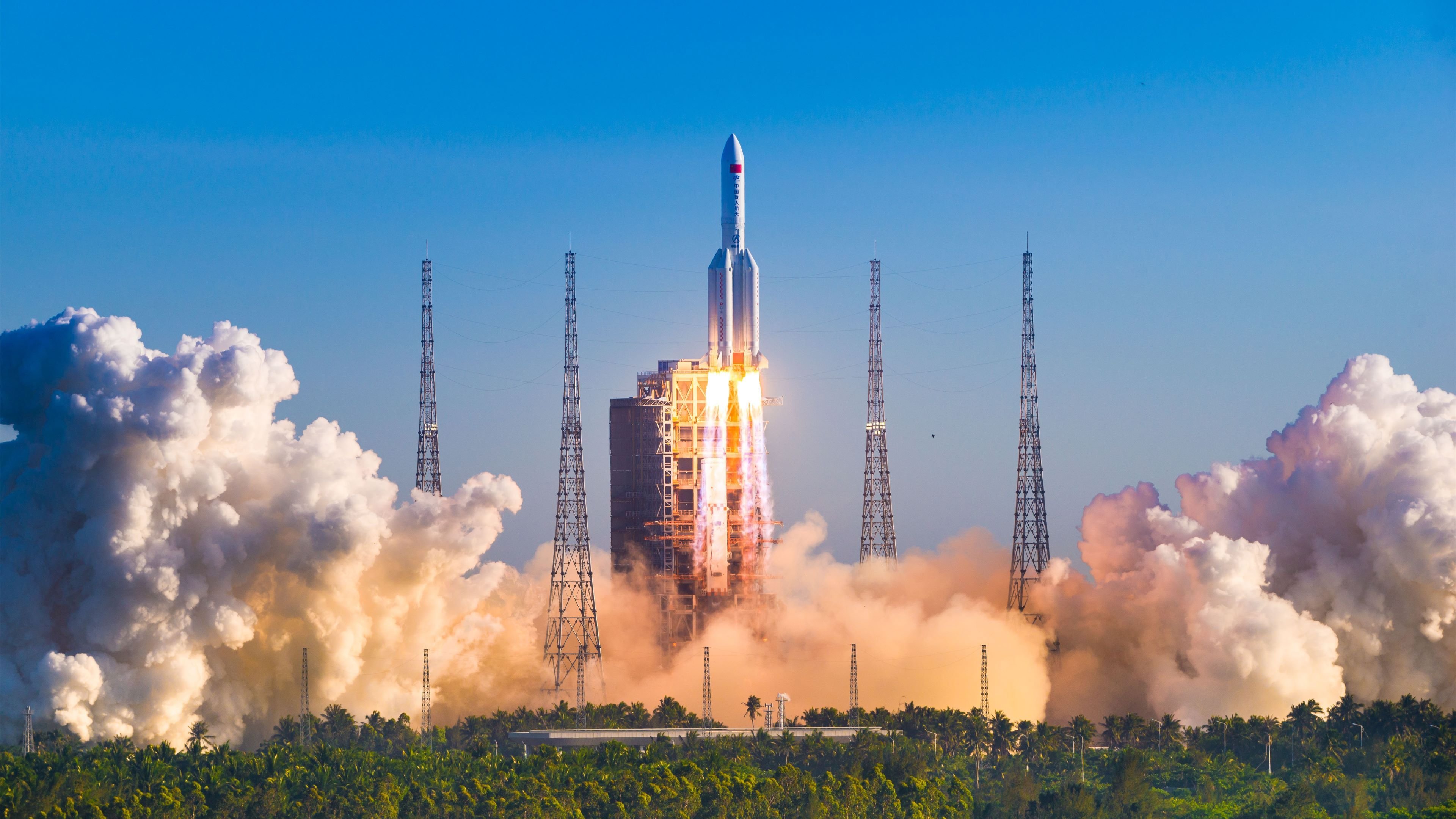 “伊万·戈梅斯的全能表现,帮助美洲狮队在全球橄榄球舞台崭露头角”